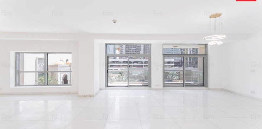 Villa in Dubai Marina, Dubai 3 bedrooms, 363.7 sq.m. № 40163
