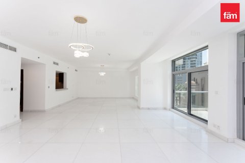 Villa in Dubai Marina, Dubai 3 bedrooms, 363.7 sq.m. № 40163 - photo 6