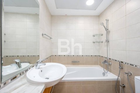 Снять в аренду квартиру в Дубай Марине, Дубай: 3 спальни, 231м², № 21566 - фото 16