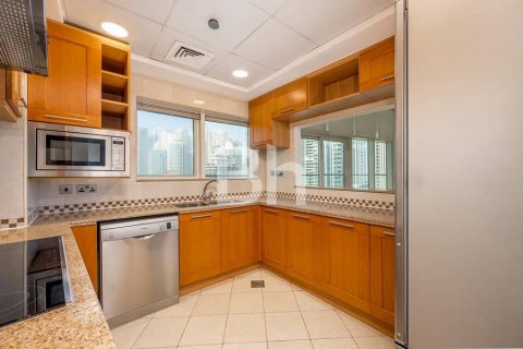 Снять в аренду квартиру в Дубай Марине, Дубай: 3 спальни, 231м², № 21566 - фото 8