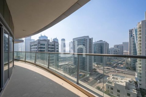 Снять в аренду квартиру в Дубай Марине, Дубай: 3 спальни, 231м², № 21566 - фото 10