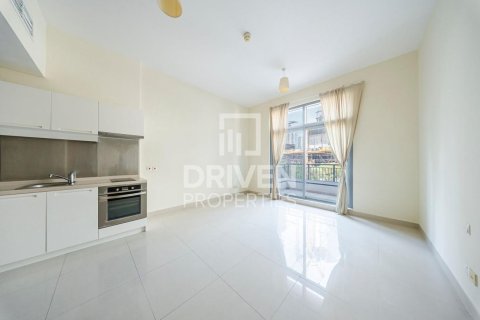 Apartment in Claren Towers, Downtown Dubai (Downtown Burj Dubai), Dubai studio, 39.95 sq.m. № 127461 - photo 2