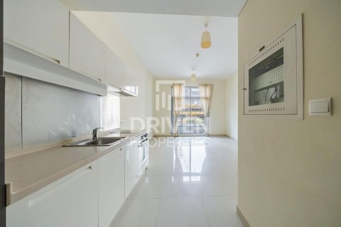 Apartment in Claren Towers, Downtown Dubai (Downtown Burj Dubai), Dubai studio, 39.95 sq.m. № 127461 - photo 7