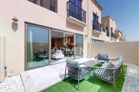 Villa in Jumeirah Golf Estates, Dubai 3 bedrooms, 138.43 sq.m. № 136651 - photo 18