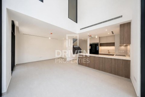 Таунхаус в Мудоне, Дубай, 4 спальни, 262.08м², № 136664
