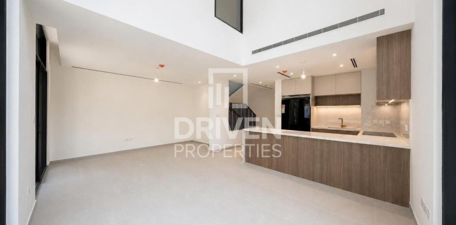 Townhouse in Mudon, Dubai 4 bedrooms, 262.08 sq.m. № 136664