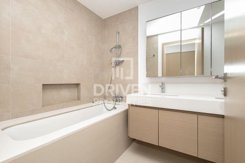 Apartamento en Creek Horizon, Dubai Creek Harbour (The Lagoons), Dubai, 2 dormitorios, 110.65 m², № 136654 - foto 9