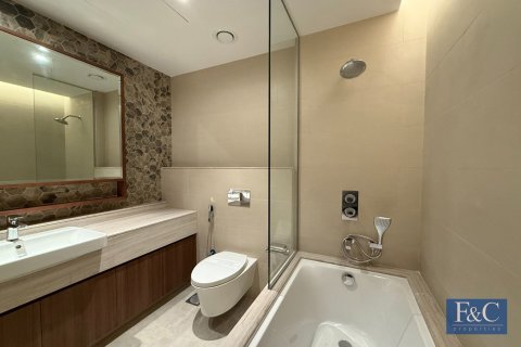 Apartment in Downtown Dubai (Downtown Burj Dubai), Dubai 2 bedrooms, 139 sq.m. № 103350 - photo 11