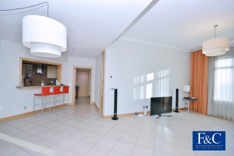 Apartment in Shoreline Apartments, Palm Jumeirah, Dubai 3 bedrooms, 200 sq.m. № 103343 - photo 24