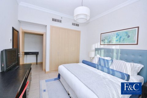 Apartment in Shoreline Apartments, Palm Jumeirah, Dubai 3 bedrooms, 200 sq.m. № 103343 - photo 16
