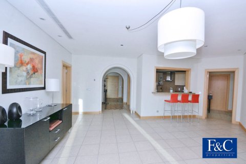 Apartment in Shoreline Apartments, Palm Jumeirah, Dubai 3 bedrooms, 200 sq.m. № 103343 - photo 25