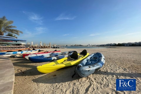 Apartment in Shoreline Apartments, Palm Jumeirah, Dubai 3 bedrooms, 200 sq.m. № 103343 - photo 3