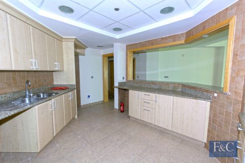 Apartment in Shoreline Apartments, Palm Jumeirah, Dubai 3 bedrooms, 203 sq.m. № 103342 - photo 6