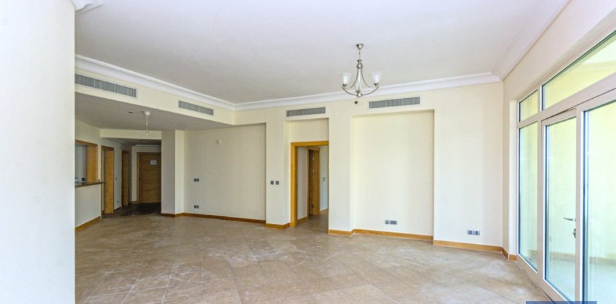 Apartment in Shoreline Apartments, Palm Jumeirah, Dubai 3 bedrooms, 203 sq.m. № 103342