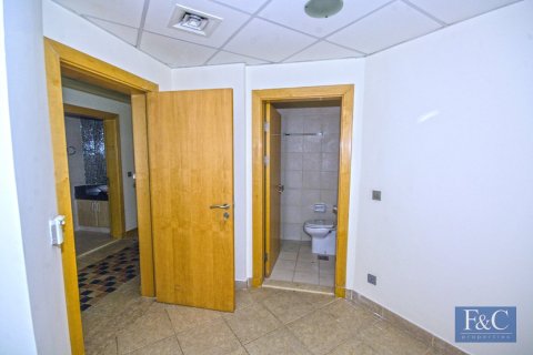 Apartment in Shoreline Apartments, Palm Jumeirah, Dubai 3 bedrooms, 203 sq.m. № 103342 - photo 4