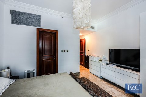 Apartment in The Fairmont Palm Residences, Palm Jumeirah, Dubai 3 bedrooms, 215 sq.m. № 103341 - photo 19