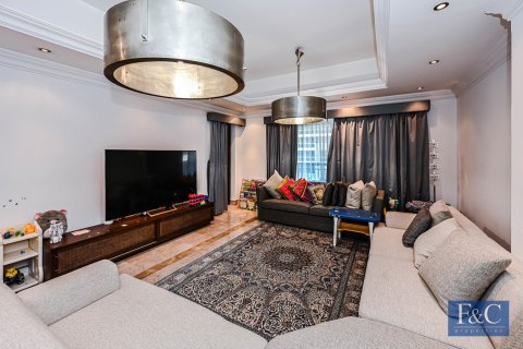 Apartment in The Fairmont Palm Residences, Palm Jumeirah, Dubai 3 bedrooms, 215 sq.m. № 103341 - photo 11