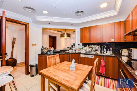 Apartment in The Fairmont Palm Residences, Palm Jumeirah, Dubai 3 bedrooms, 215 sq.m. № 103341 - photo 6