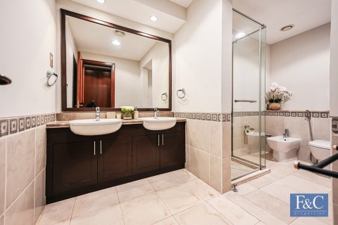 Townhouse in The Fairmont Palm Residences, Palm Jumeirah, Dubai 3 bedrooms, 483 sq.m. № 103338 - photo 9