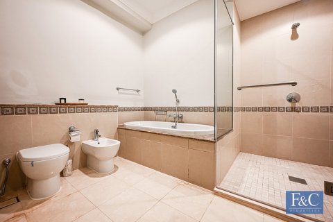 Townhouse in The Fairmont Palm Residences, Palm Jumeirah, Dubai 3 bedrooms, 483 sq.m. № 103338 - photo 8
