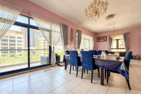 Apartamento en Greens, Dubai, 3 dormitorios, 192 m², № 43262 - foto 2