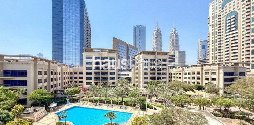 Apartamento en Greens, Dubai, 3 dormitorios, 192 m², № 43262