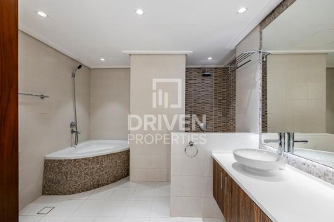 Townhouse in Jumeirah Village Circle, Dubai 4 bedrooms, 198 sq.m. № 20586 - photo 20