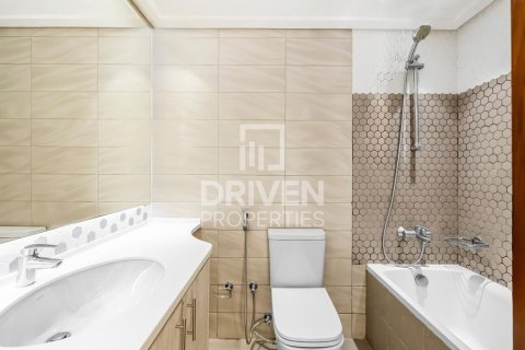 Townhouse in Jumeirah Village Circle, Dubai 4 bedrooms, 198 sq.m. № 20586 - photo 10