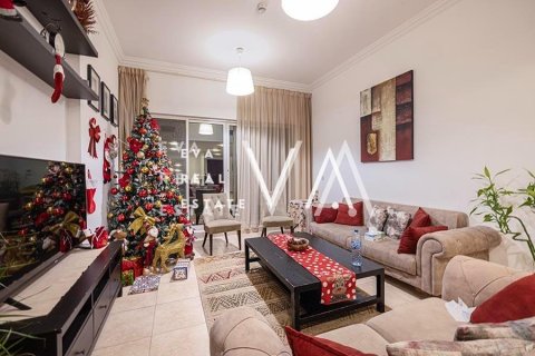 Купить квартиру в Дубае: 2 спальни, 136.11м², № 52770 - фото 3