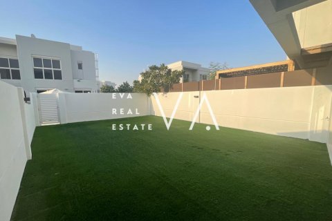 Townhouse in Dubai 3 bedrooms, 187.38 sq.m. № 52693 - photo 4