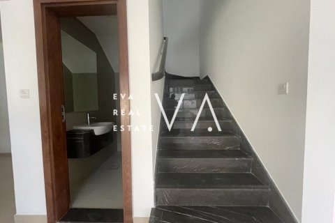 Townhouse in Dubai 3 bedrooms, 187.38 sq.m. № 52693 - photo 9