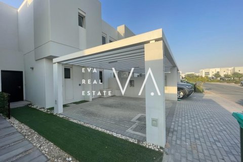 Townhouse in Dubai 3 bedrooms, 187.38 sq.m. № 52693 - photo 11