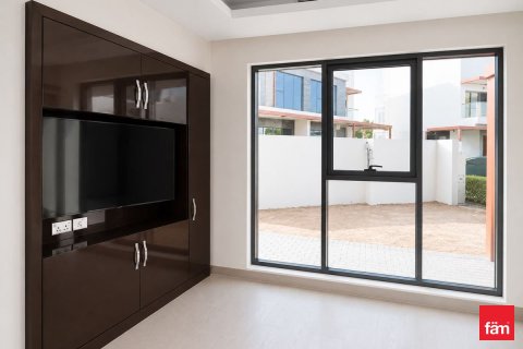 Villa in Dubai 6 bedrooms, 292.7 sq.m. № 114272 - photo 4