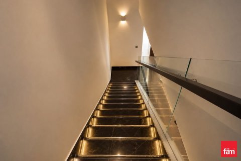 Villa in Dubai 6 bedrooms, 292.7 sq.m. № 114272 - photo 6