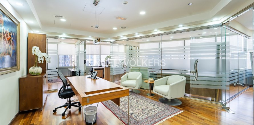 Oficina en Jumeirah Lake Towers, Dubai, 104 m², № 6311
