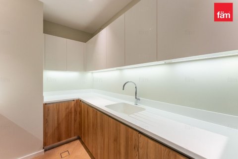 Apartment in Dubai 2 bedrooms, 144 sq.m. № 114225 - photo 11