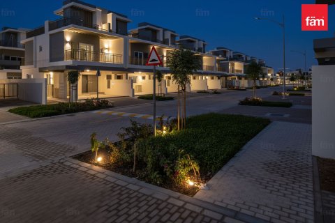 Adosado en Dubai, 3 dormitorios, 170.2 m², № 114226 - foto 3