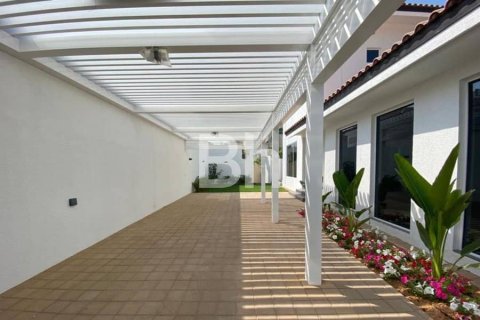Villa à Al Safa, Dubai, 5 chambres, 372 m², № 21214 - photo 2