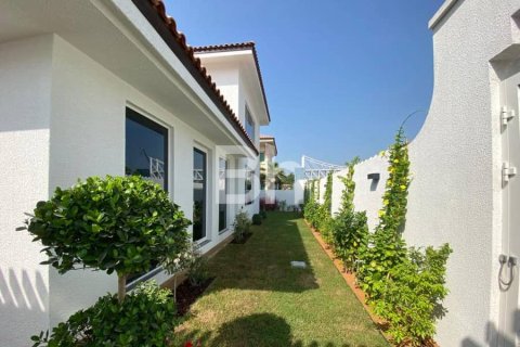 Villa à Al Safa, Dubai, 5 chambres, 372 m², № 21214 - photo 1