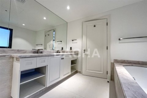 Apartment in Downtown Dubai (Downtown Burj Dubai), Dubai 2 bedrooms, 128 sq.m. № 105429 - photo 10