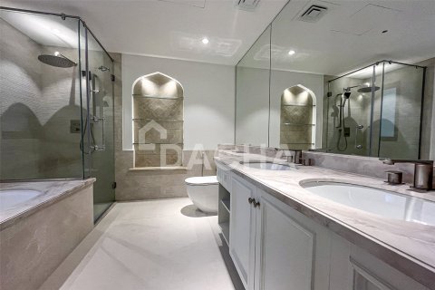 Apartment in Downtown Dubai (Downtown Burj Dubai), Dubai 2 bedrooms, 128 sq.m. № 105429 - photo 12