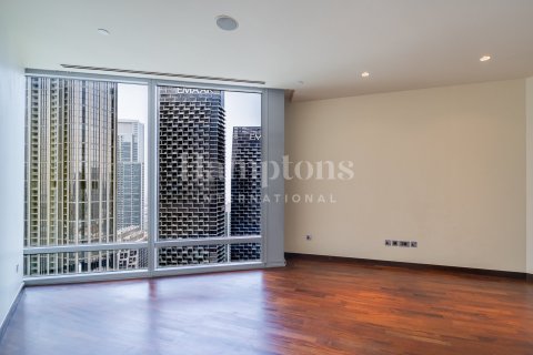 Снять в аренду квартиру в Бурдж-Халифе, Дубай: 2 спальни, 154.49768900м², № 63898 - фото 3