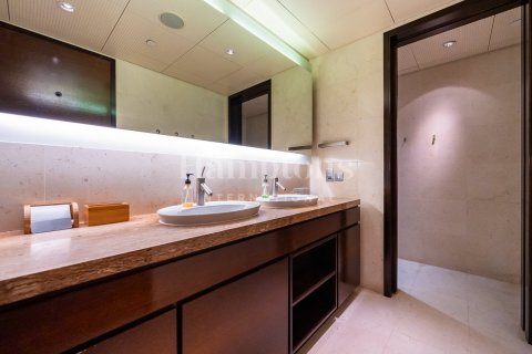 Снять в аренду квартиру в Бурдж-Халифе, Дубай: 2 спальни, 154.49768900м², № 63898 - фото 9