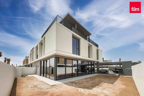 Villa in Dubai 4 bedrooms, 301.8 sq.m. № 60429 - photo 18