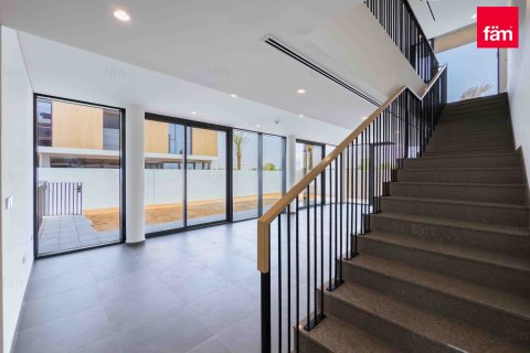 Villa in Dubai 4 bedrooms, 301.8 sq.m. № 60429 - photo 14