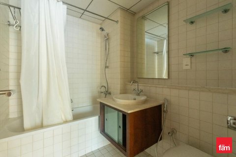 Apartment in Dubai Marina, Dubai 3 bedrooms, 204.8 sq.m. № 60427 - photo 17