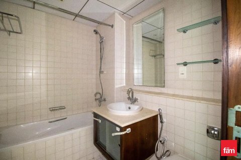 Apartment in Dubai Marina, Dubai 3 bedrooms, 204.8 sq.m. № 60427 - photo 18