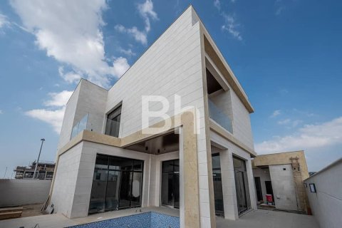 Villa en Nadd Al Sheba, Dubai, 6 dormitorios, 502 m², № 21303 - foto 17