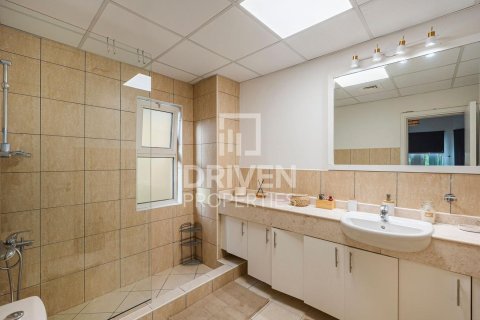 Villa in The Villa, Dubai 5 bedrooms, 479 sq.m. № 86941 - photo 14