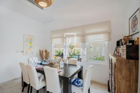 Villa in The Villa, Dubai 5 bedrooms, 479 sq.m. № 86941 - photo 6